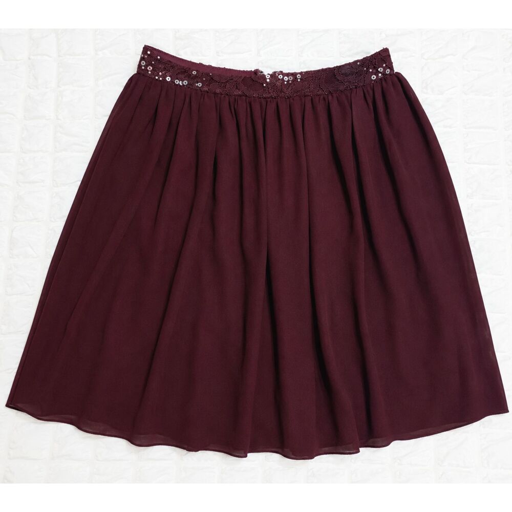 Speechless Burgundy Chiffon Pleated Mini Skirt Rhinestone Embellished Waistband